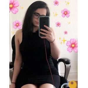 Meet your Posher, Andrea